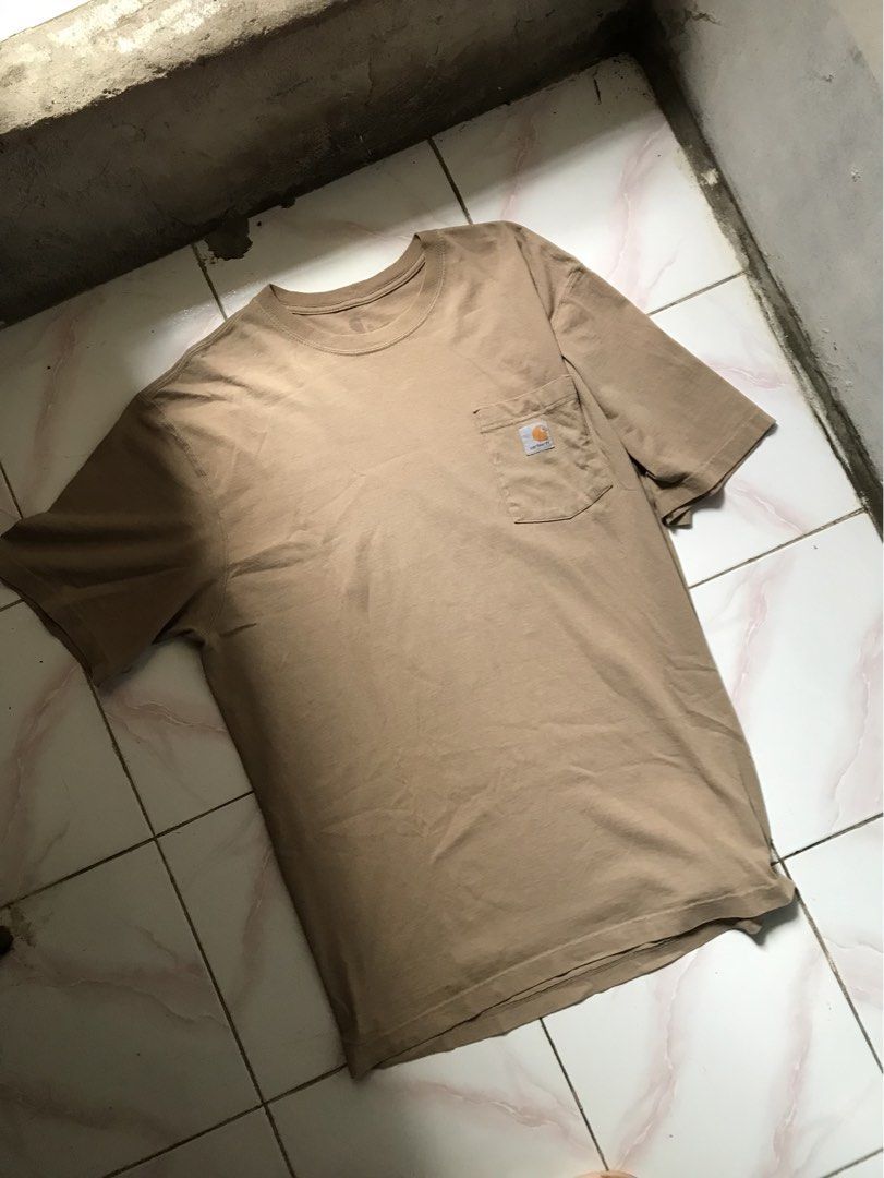 CARHART TEE SHIRT (Category: Activewear) located in Manila. Submitted by crismil1 (Listing ID 1470969145, Image 2). Description: DIMES 30 LENGTH 25 WIDTH NO ISSUE 10/10 COLOR RATE .