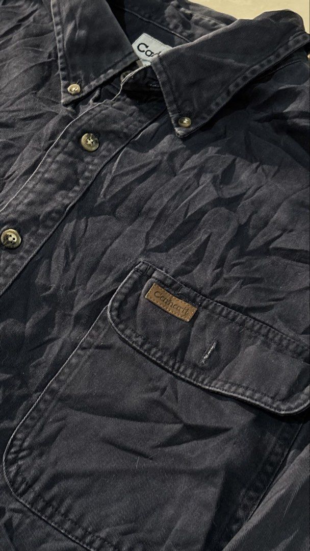 Carhartt Long Sleeve Button Down Shirt 2XL (Category: Tshirts & Polo Shirts ) located in Manila. Submitted by glano (Listing ID 1471101624, Image 2). Description: - Brand: Carhartt - Item: Long Sleeve Button-Down Shirt - Color: Navy Blue - Size: 2XL - Material: 100% Cotton (Heavy fabric weight) - Features: Dual chest pockets, leather Carhartt logo patch, button cuffs, standard collar - Condition: Excellent / Ready to wear - Mode of Payment: GCash