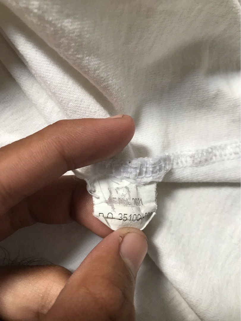 CARHARTT TEE SHIRT (Category: Activewear) located in Manila. Submitted by crismil1 (Listing ID 1470969332, Image 3). Description: DIMES 28.5 LENGTH 22 WIDTH ISSUE: FADE TAGS/ CUT 10/10 COLOR RATE AS NEW CONDITION .