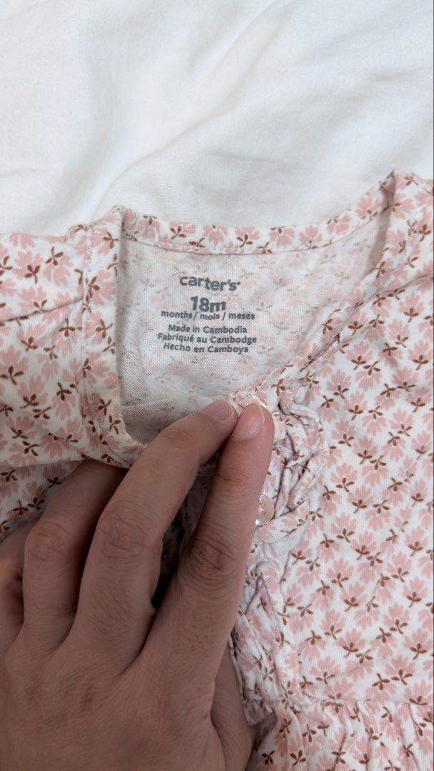 Carter’s Dress (Category: Babies & Kids Fashion) located in Pasay City. Submitted by livingw8less (Listing ID 1471036336, Image 2). Description: .
