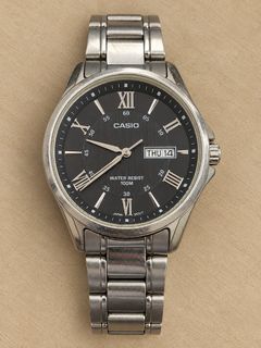 (Category: ) located in . Submitted by vintagewatches39 (Listing ID 1471080571, Image 1). Description: .