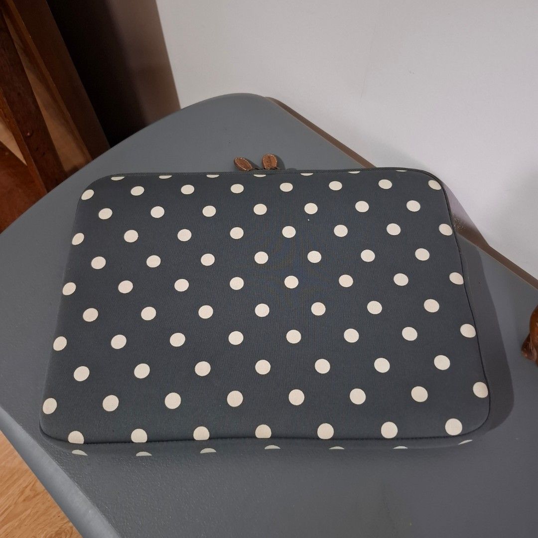 Cath Kidston Laptop Sleeve (Free SF) (Category: Laptop Bags & Sleeves) located in Baguio. Submitted by bycharmaebuys (Listing ID 1471014529, Image 3). Description: Laptop Sleeve, Ideally for up to 15-inch Laptop Brand: Cath Kidston Guaranteed Authentic💯 PRICE: 700.00, LP, Gcash now: 650.00 ‼️FREE SHIPPING NATIONWIDE‼️ First to pay basis Large Size, Double Zip, Laptop Sleeve Dimension: 15.5 in by 11 in Polka Dot Design Dark gray color with brass 