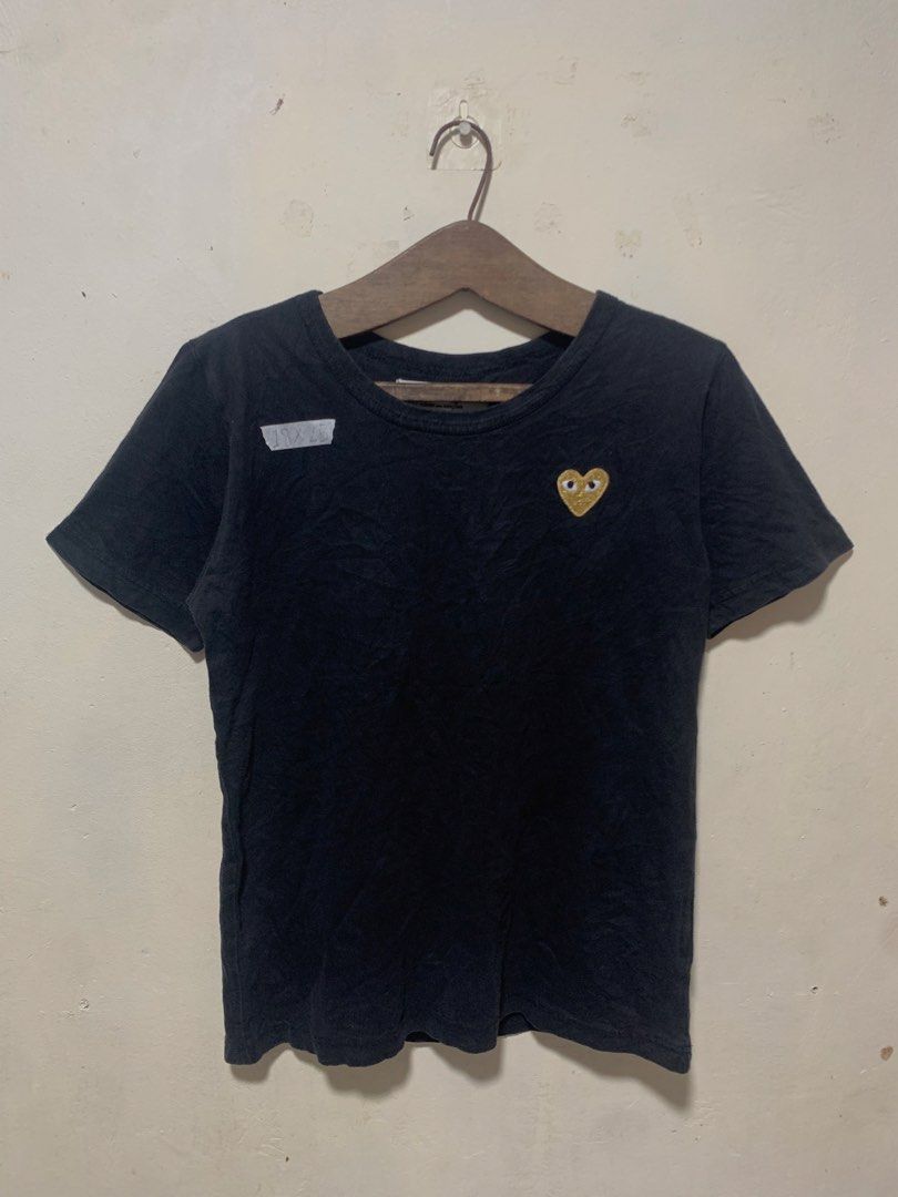 Cdg play (Category: Shirts) located in Tarlac. Submitted by zain-zaniyah (Listing ID 1470992952, Image 1). Description: .