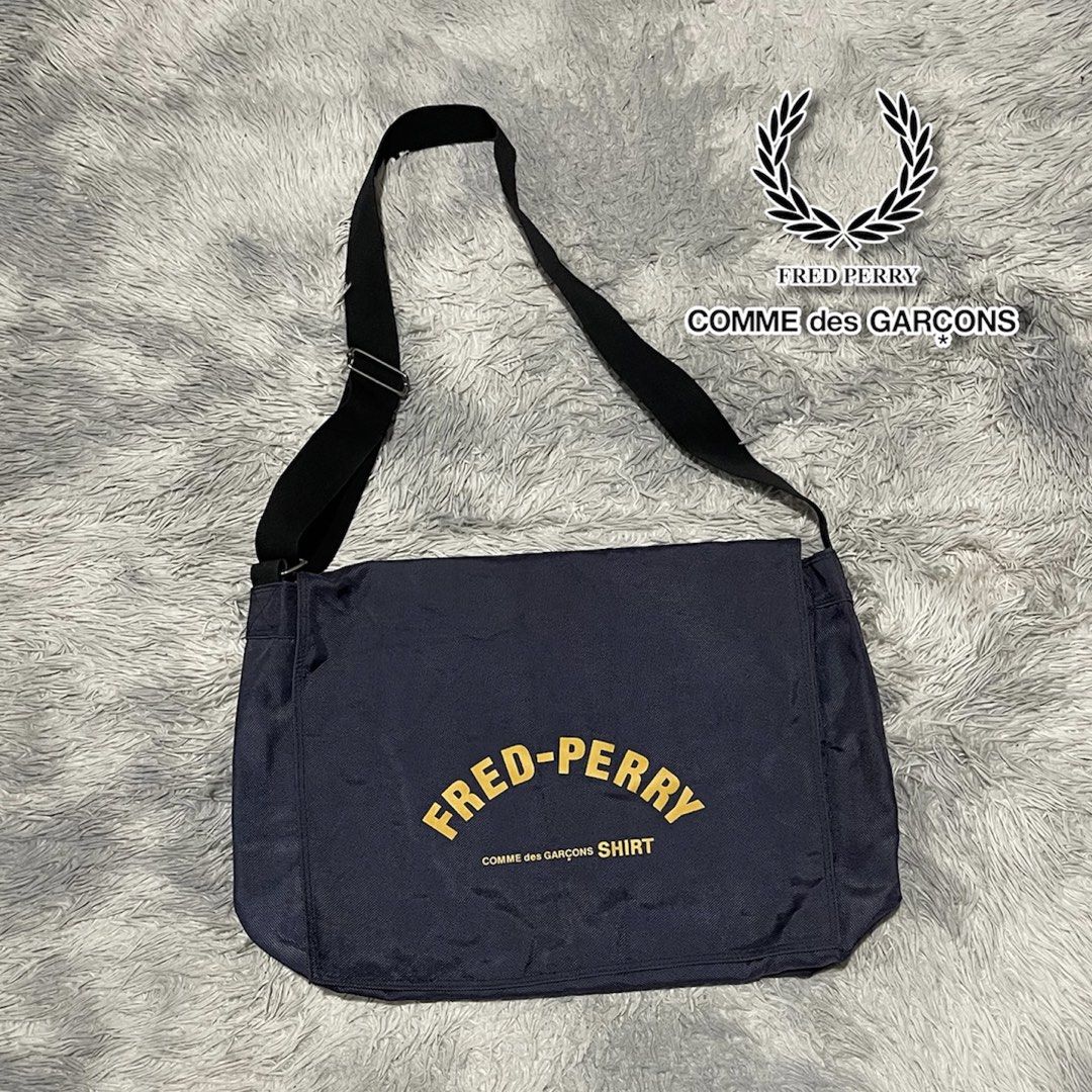 CDG x FREDPERRY Messengerbag (Category: Luxury Bags & Wallets) located in Bauang. Submitted by thriftypockets92 (Listing ID 1471017258, Image 1). Description: .