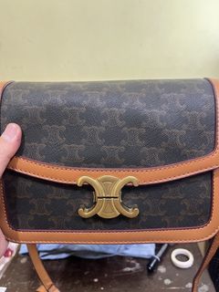 (Category: ) located in . Submitted by totefullyyours2217 (Listing ID 1471108741, Image 1). Description: .