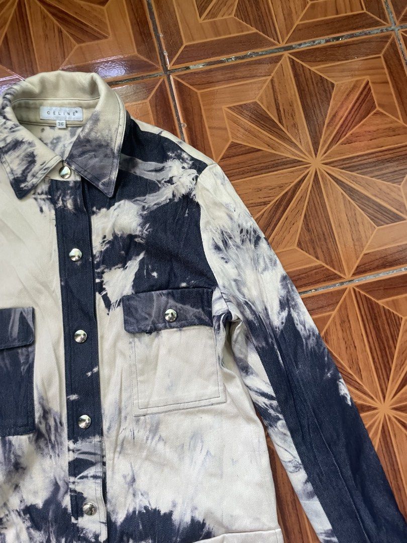 Celine vintage SS2000 tie dye jacket(Authentic) (Category: Luxury Apparel) located in Alegria. Submitted by deniseeee.21 (Listing ID 1471039479, Image 2). Description: Authentic size 36 no flaws.