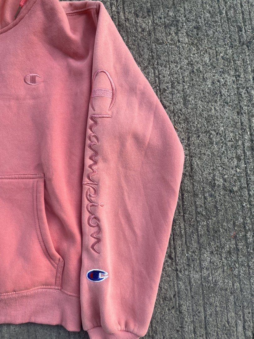 Champion Hoodie (Category: Hoodies) located in Manila. Submitted by fierceshark.bc3140 (Listing ID 1471015348, Image 2). Description: .