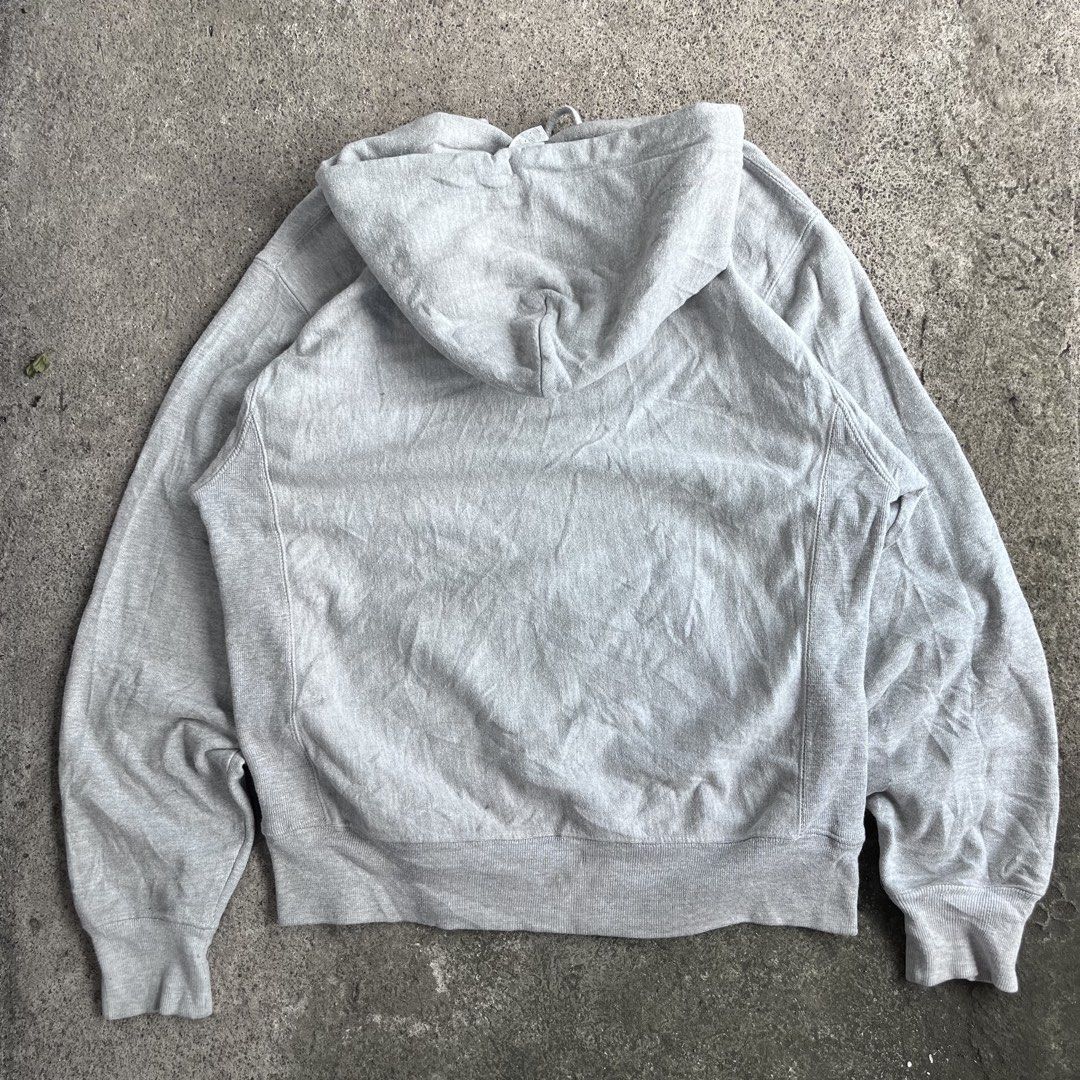 Champion Reverse Weave Hoodie (Category: Hoodies) located in Nagcarlan. Submitted by swiftgem-d189 (Listing ID 1471041380, Image 3). Description: Pm for more details!.