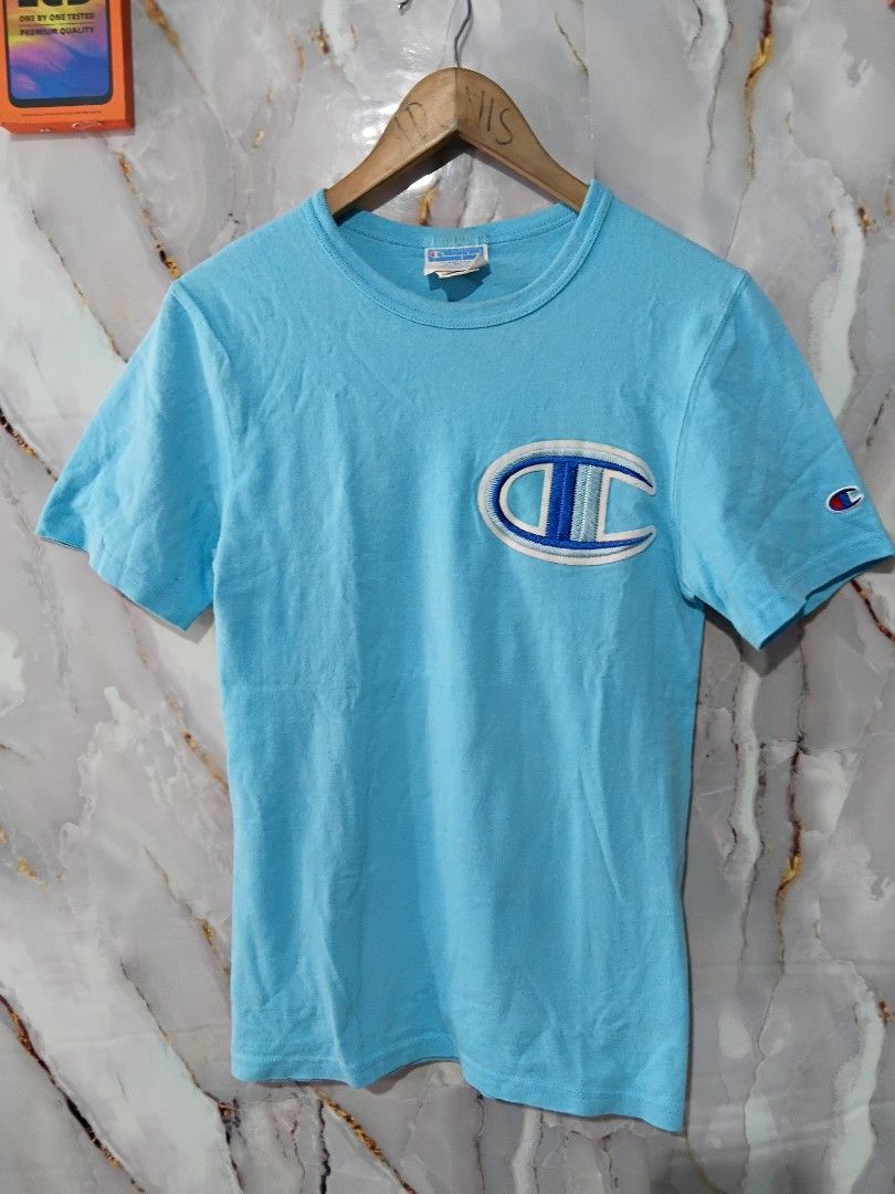 CHAMPION TSHIRT SIZE X S - S (Category: Shirts) located in General Mariano Alvarez. Submitted by adonid (Listing ID 1470938932, Image 1). Description: CHAMPION TSHIRT SIZE XS - S SIGN OF USAGE LOC. GMA CAVITE PHP 300.