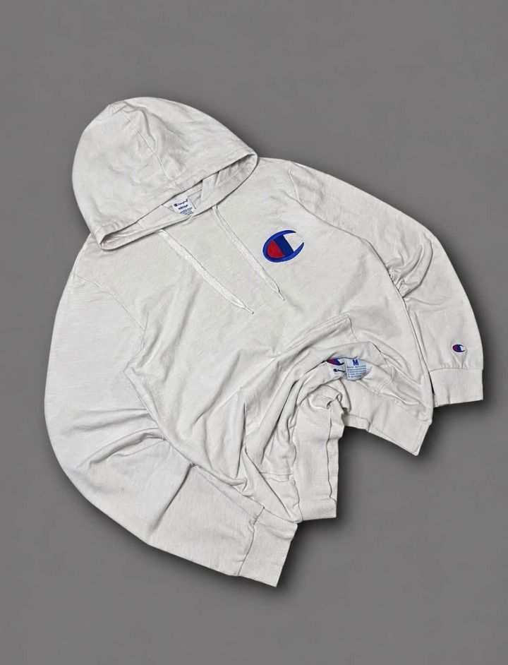 champion white hoodie (Category: Hoodies) located in Paranaque City. Submitted by thrift_in_the_hoods (Listing ID 1471112812, Image 1). Description: dimes: 22x24 issue: none / needs wash.