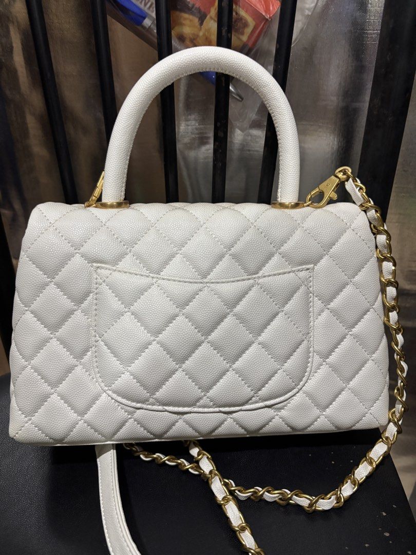 Chanel Coco Handle Flap Bag (Category: Shoulder Bags) located in Puerto Princesa. Submitted by 18arc (Listing ID 1471036758, Image 3). Description: .