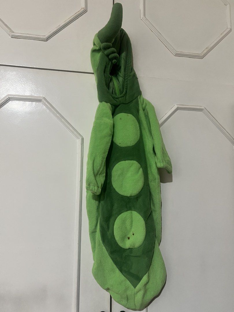 Children’s costume (Category: Everything Else Others) located in Quezon City. Submitted by anjm2k (Listing ID 1471070159, Image 3). Description: used, from US. .