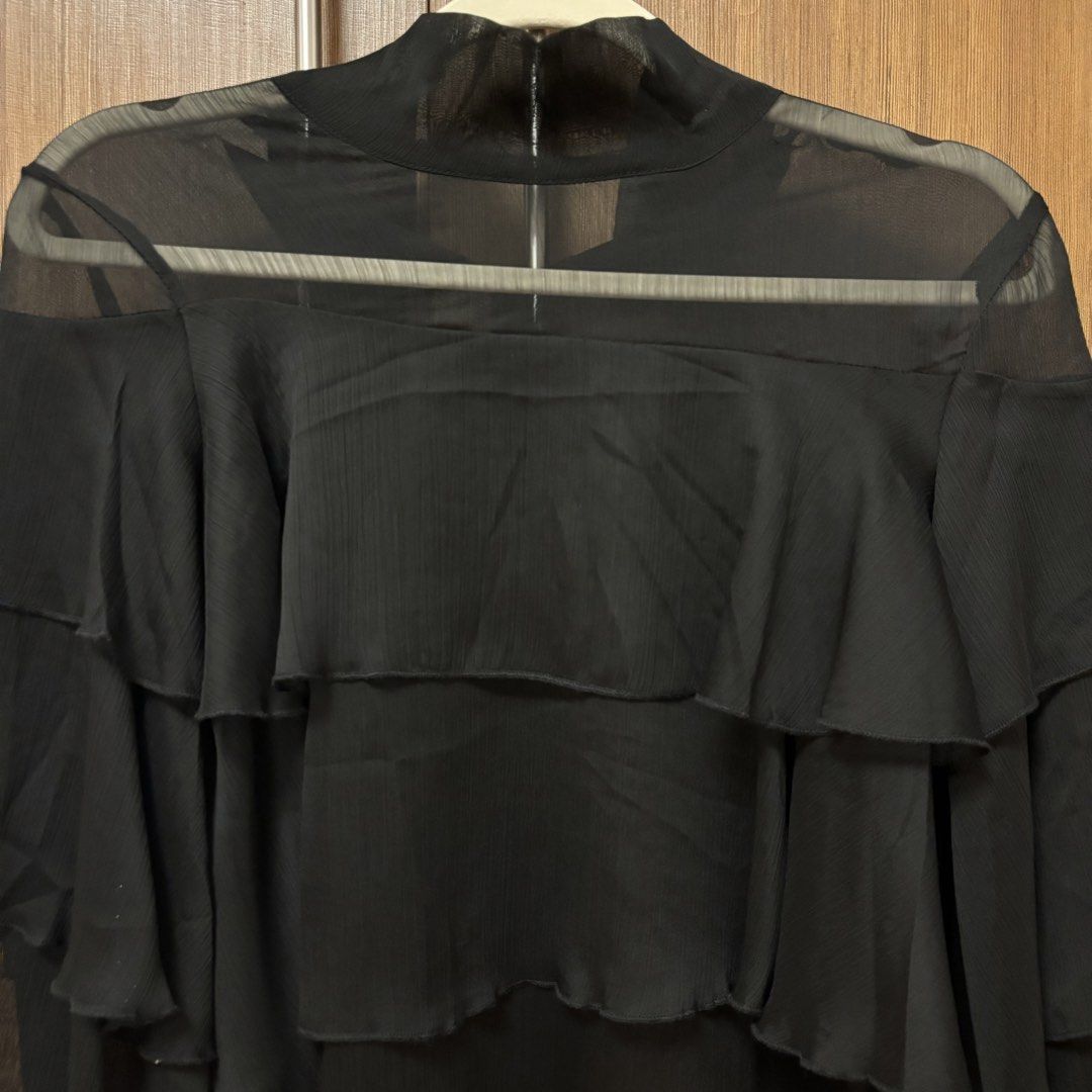 Chloe inspired elegant timeless classy elevated basic old money expensive black ruffle tiered layers high neck chiffon top (Category: Blouses) located in Quezon City. Submitted by fairycatss (Listing ID 1471014623, Image 3). Description: 📌PLEASE READ 🥂Classy and expensive looking 🥂Do not hesitate to ask questions 🥂Check my page for free items if purchase is over a certain amount :) 🥂Please do manage your expectations as these are preloved 🥂