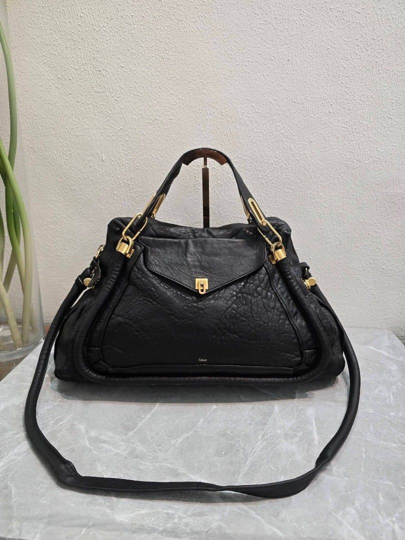 Chloe Paraty Bag Authentic💯💯📌 Unisex (Category: Shoulder Bags) located in Davao. Submitted by SecondhandItems97 (Listing ID 1471009352, Image 1). Description: Large size Includes generic dustbag.