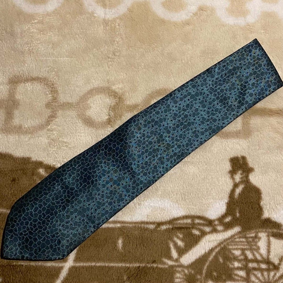 Christian Dior Necktie (Category: Ties) located in Manila. Submitted by bidgeyow20688 (Listing ID 1471089712, Image 2). Description: good condition issue minimal stain parañaque loc jnt or lalamove.