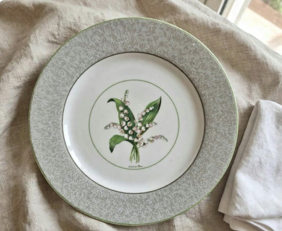 Christian Dior Milly La Foret Plate & Pasta Plate (Category: Dinnerware & Cutlery) located in Consolacion. Submitted by luxekerei (Listing ID 1471050708, Image 2). Description: - 2 dinner plate - 5 pasta plate.