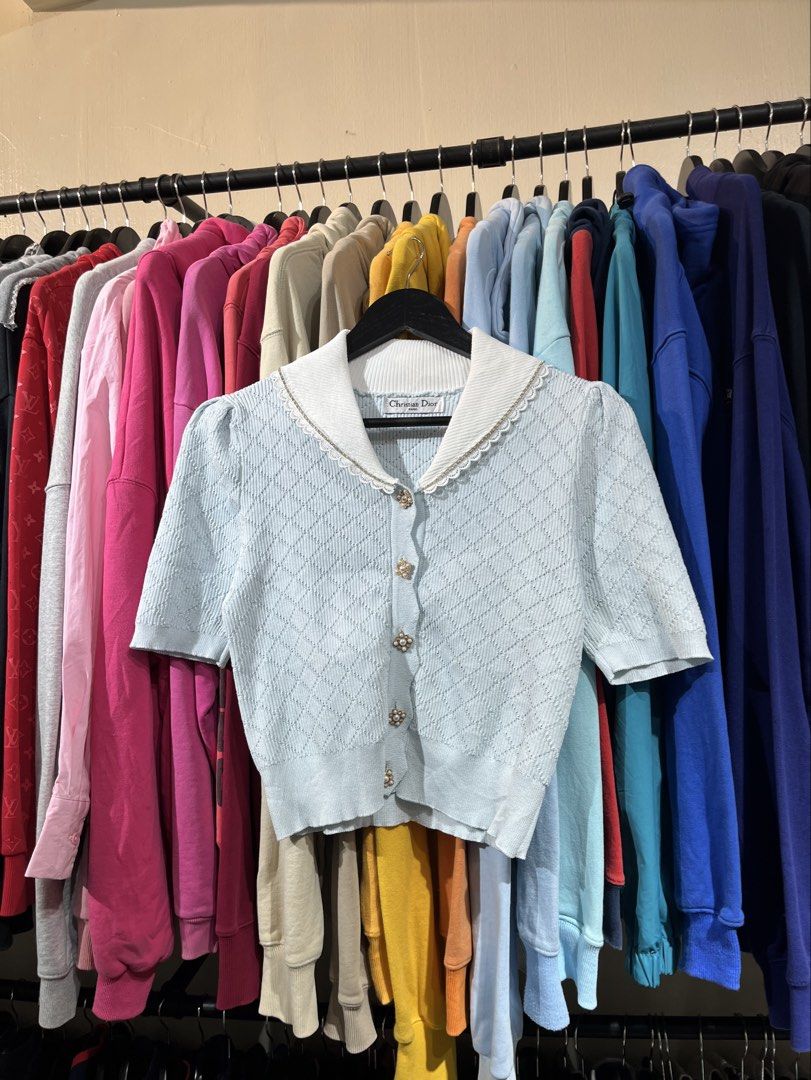 Christian Dior Shortsleeve Knitted (Category: Shirts) located in Lucban. Submitted by rep.rznt (Listing ID 1470968504, Image 1). Description: Dimes: 15 width, 18 length No washtag.