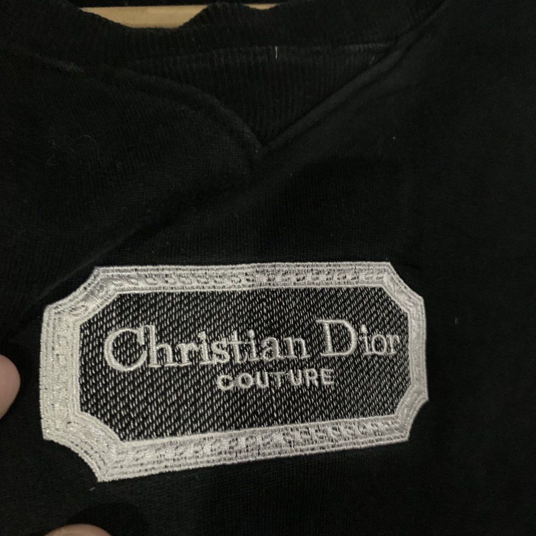 CHRISTIAN DIOR SWEATER (Category: Coats, Jackets and Outerwear) located in Sindangan. Submitted by young_r.a.thrift (Listing ID 1471052576, Image 3). Description: CONDITION: EXCELLENT COLORATE: 9.8 ISSUE: NONE SIZE: LARGE-XL TAPE MEASUREMENTS WIDTH: 23 LENGTH: 27 ❗️FEEL FREE TO DROP OFFER 📌ADD SHIPPING FEE 100 📌PAYMENT FIRST 📌JNT EXPRESS (DOOR TO DOOR).