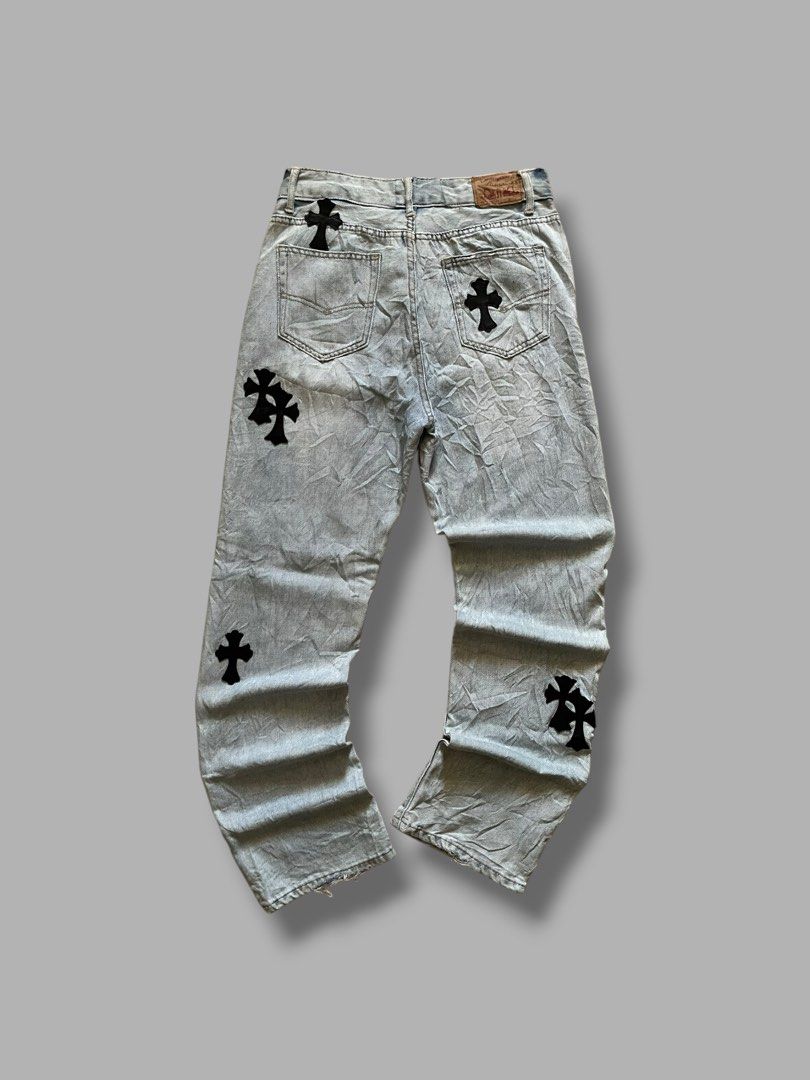 Chrome Hearts x Levi's Denim Pants (Category: Jeans) located in Cebu City. Submitted by dip.thrift (Listing ID 1471040515, Image 1). Description: Chrome Hearts x Levi's Jeans ▫️Missing Tags ▫️Waistline: 30-32 Length: 41 Thigh: 12 Leg Opening: 8.5 ▫️Issue: None ▫️Color Rate: 10/10 ▫️Condition: 10/10.