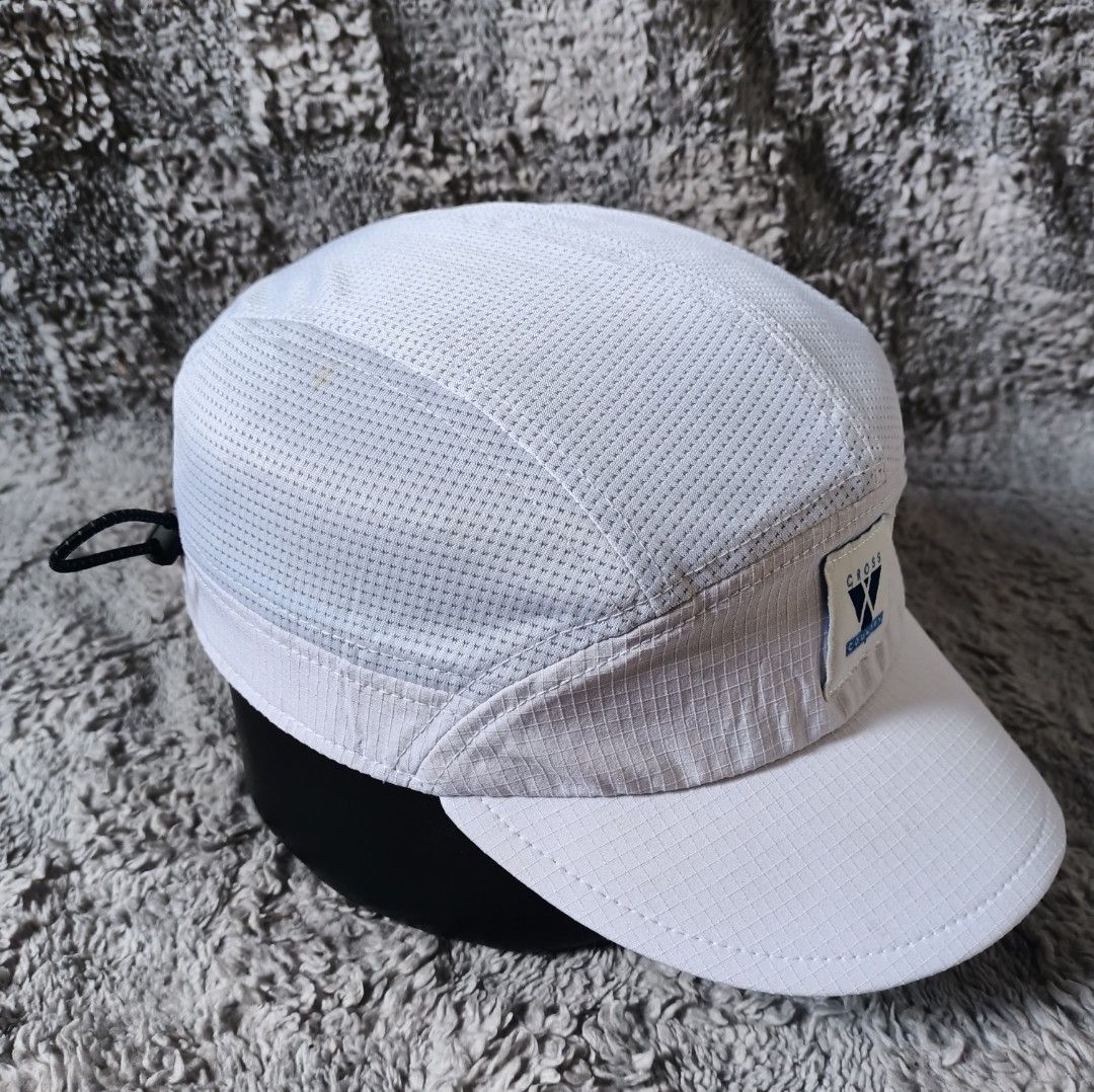 Ciele x cross country cap (Category: Caps & Hats) located in Asingan. Submitted by arnelpalaris8 (Listing ID 1470937248, Image 3). Description: Ciele Athletic cap Model FSTCap SC QA - XC - Victory Fit / Profile Low-profile crown with an adjustable toggle back Visor Type SOFTcurved pliable GOCap-shaped brim Material COOLmatic Sun Protection UPF +40 protection on the brim and front panel Verygood condition PM ME FREESHIPPING.