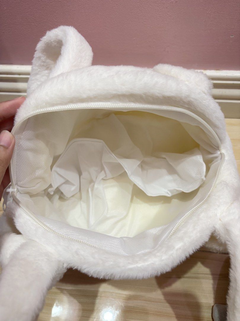 Cinnamoroll bag pouch (Category: Plushies & Soft Toys) located in General Trias. Submitted by blu_wizard (Listing ID 1471054523, Image 2). Description: Dm for more pictures and infos, thank you!.