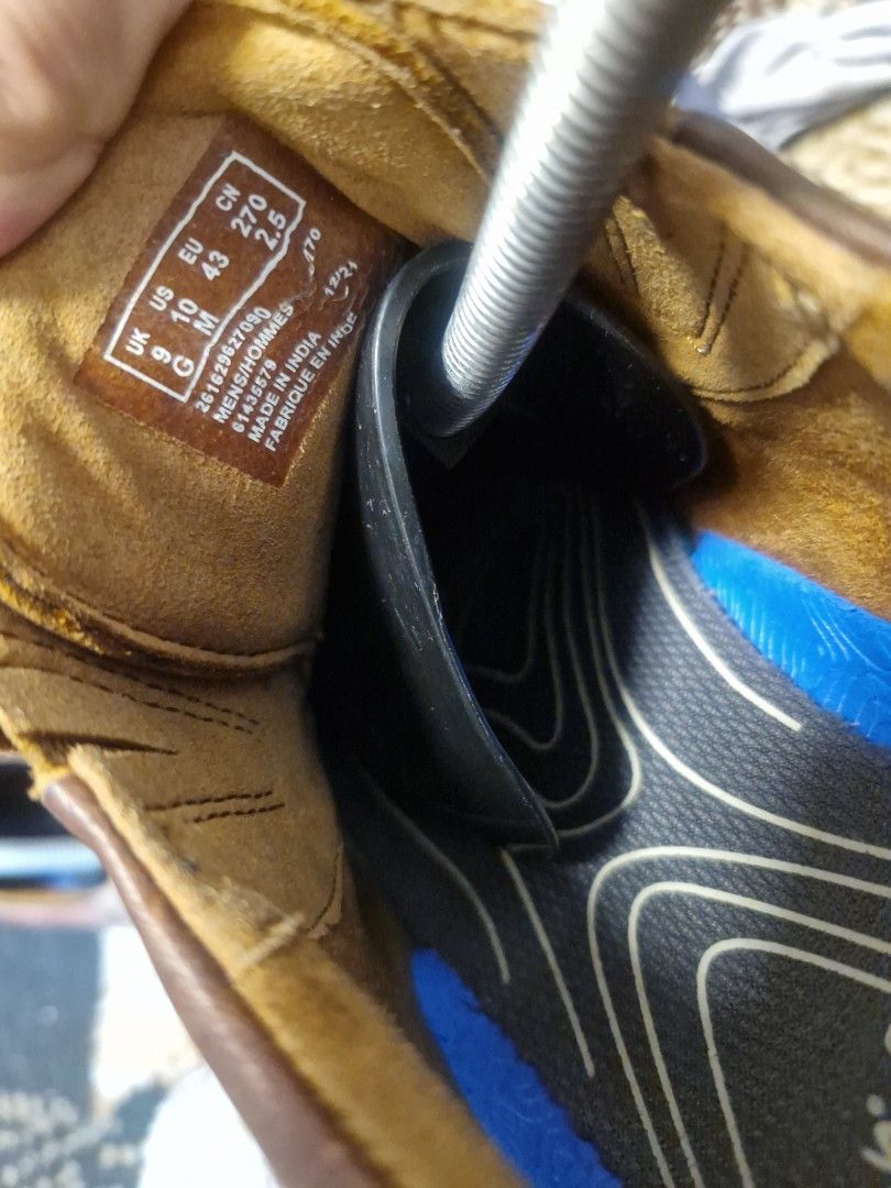 Clark's Men Driftway Low (Category: Boots) located in Quezon City. Submitted by smrcloset (Listing ID 1470994077, Image 1). Description: - Color: Brown leather with stylish blue insoles - Size: 9 UK / 10 US / 43 EU / 270 CN - Origin: Made in India - Design: Elastic gussets near the ankle for easy slip-on and great structure - Authenticity/Codes: 261629627090 and 61435579 (printed on inner tongue) - Note: Shoe tree shown in photos is not included.