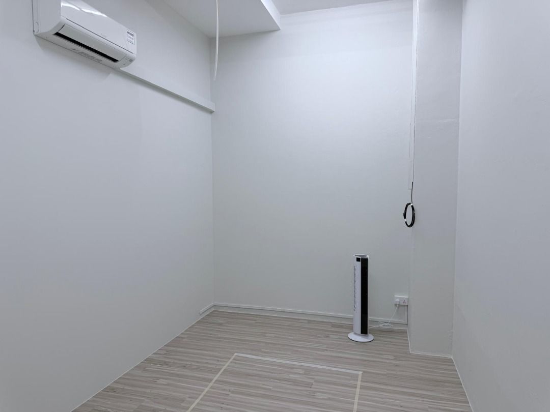 Clean empty office room with aircon and wood flooring, Property, Others ...