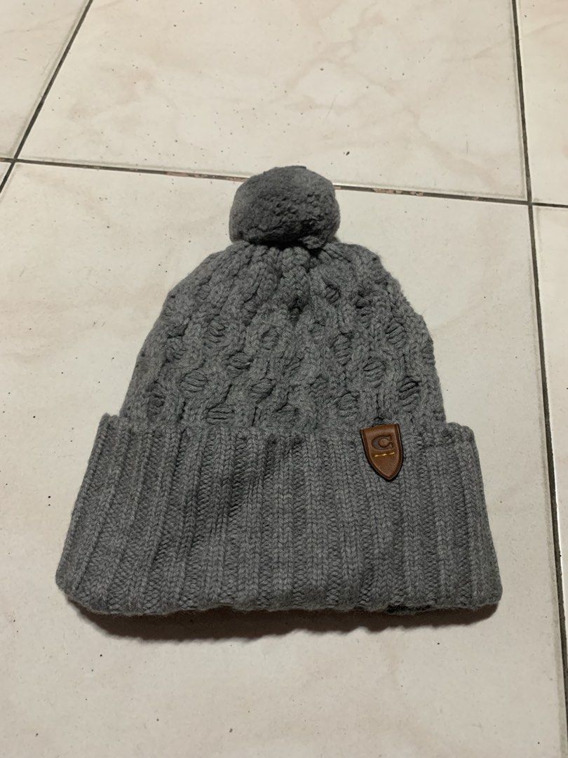 Coach Beanie (Category: Hats & Beanies) located in Kabacan. Submitted by mansourrrrrr (Listing ID 1471077930, Image 1). Description: Coach Beanie Leather Patch Excellent Condition No issue.