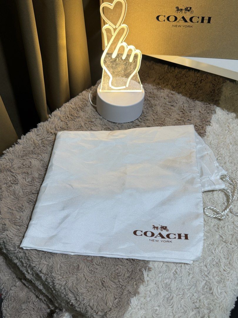 Coach Dustbags (Category: Luxury Bags & Wallets) located in Lagawe. Submitted by favorsnflavors69115 (Listing ID 1471014237, Image 3). Description: 350 each Take all 4pcs for 1,150 free sf.