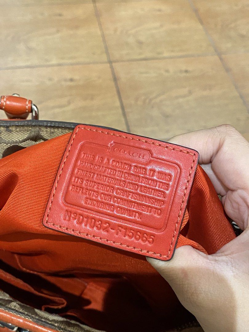 coach hamptons jacquard bag (red-orange) (Category: Shoulder Bags) located in Manila. Submitted by xoxo.ri (Listing ID 1471079561, Image 3). Description: for sale and for trade still in good condition, just need to clean it.