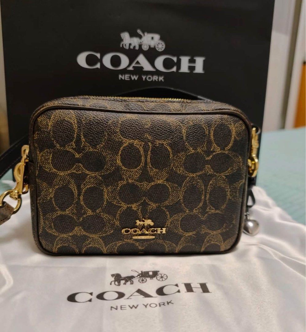 Coach Jes Crossbody (Category: Cross-body Bags) located in Manila. Submitted by bagsandmanymanymore1 (Listing ID 1470955542, Image 1). Description: Coach Jes Crossbody Actual picture posted Paperbag, dustbag and carecard inclusion Please read before you order 👉🏻❗️Payment first before shipping ❗️Cut off time of payment 11am sameday delivery ❗️NO MEET UP / NO PICK UP ❗️ORDER CANNOT BE CANCELLED ❗️PLEASE DON’T BUY IF YOU ARE IN DOUBT ❗️NO RETURN! 