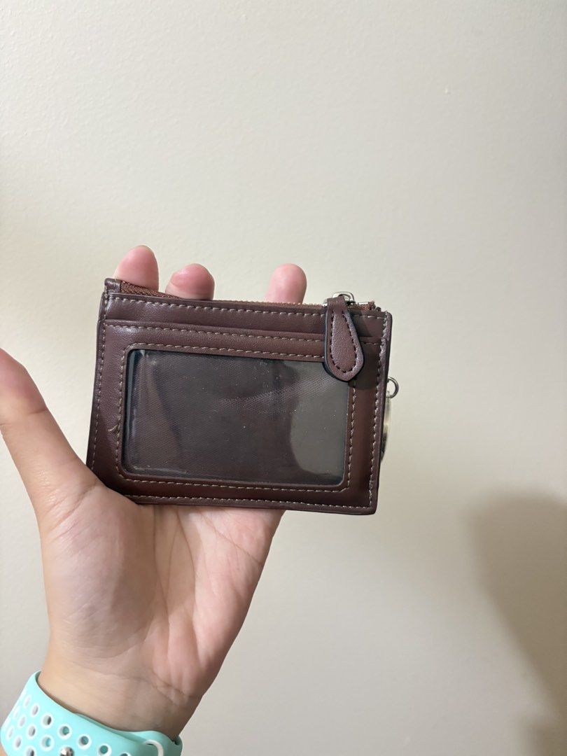coach keycard case (Category: Luxury Bags & Wallets) located in Baguio. Submitted by thefindsbyelle (Listing ID 1470935241, Image 2). Description: ♡ Ukay-sourced from Baguio ♡ Self-authenticated ♡ Used once only ♡ In excellent, like-new condition ♡ No major flaws, well-kept ✨ Decluttering my collection! 💗 Perfect for everyday use or if you love cute, classy Coach pieces. DM for inquiries or more photos! 🫶🏻 Serious buyers only, please. 🎀.
