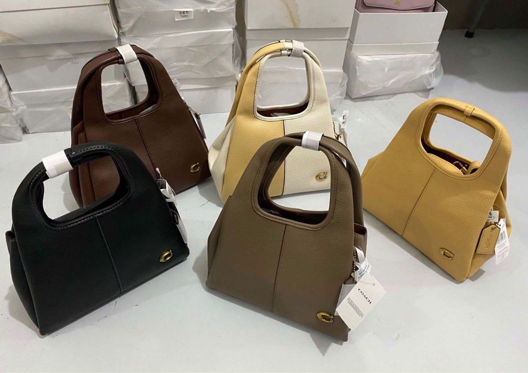 Coach Lana Shoulder Bag 23 (Category: Shoulder Bags) located in Binan City. Submitted by pinkykeenshop (Listing ID 1471099208, Image 1). Description: .