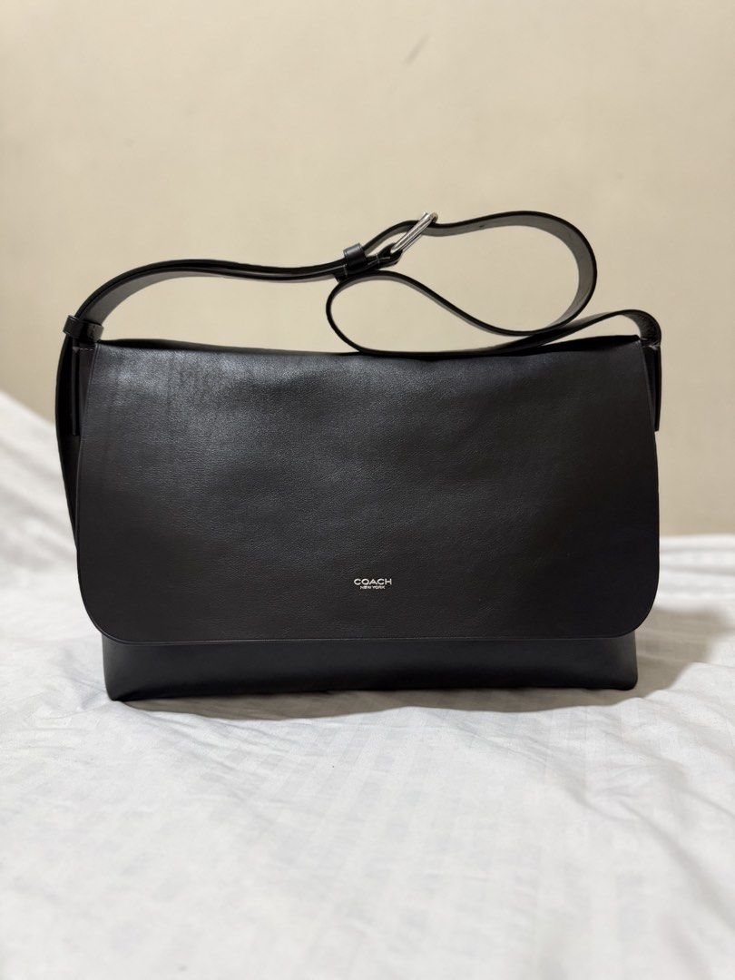 Coach Ludlow Messenger Bag (Category: Sling Bags) located in Makati City. Submitted by Praktikal (Listing ID 1470977220, Image 1). Description: Coach Ludlow Messenger Bag Full grain genuine leather Bought at Greenbelt May 2026 With receipt and complete inclusions Very minimal signs of usage Retails at 31,500 Please check TikTok or IG for videos about the bag.