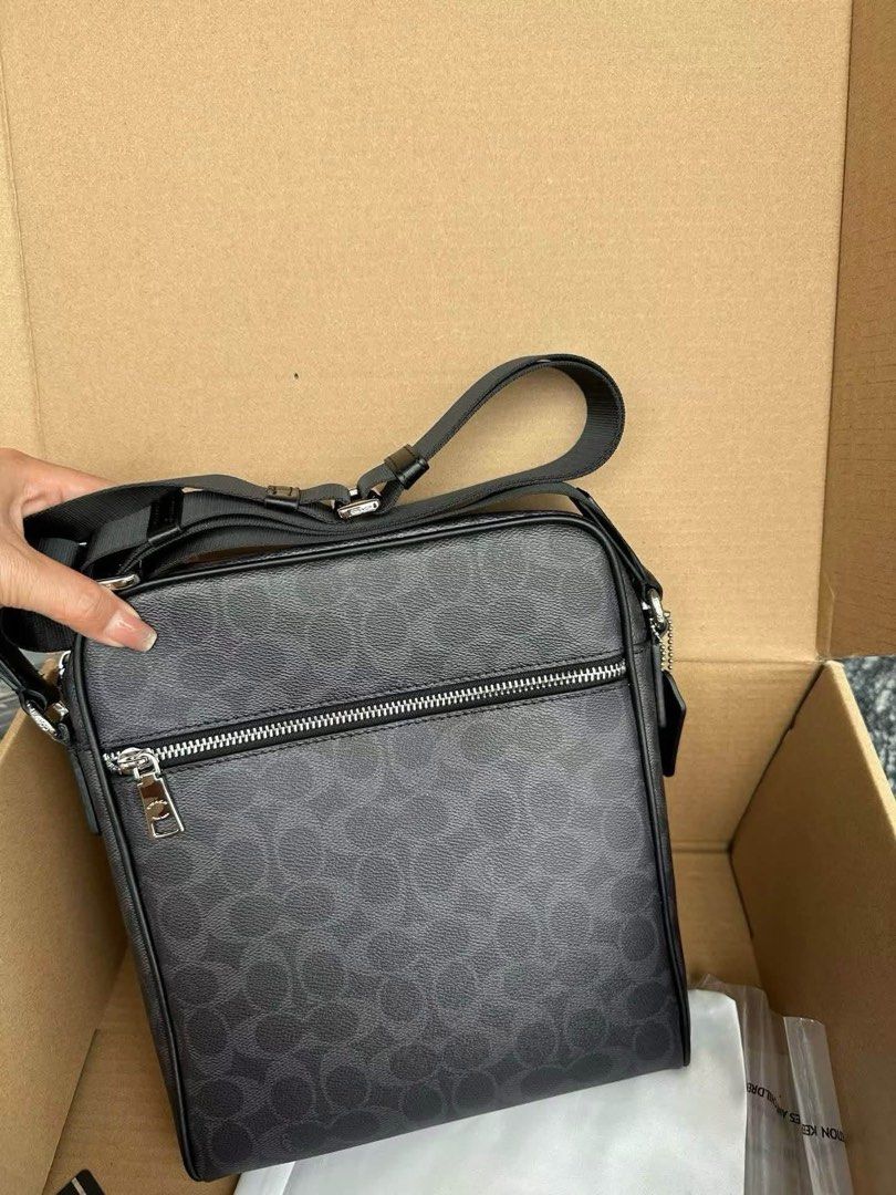 Coach Slingbag for Men (Category: Sling Bags) located in Manila. Submitted by bagsandshoesmanymore (Listing ID 1470954219, Image 3). Description: Coach Sling Bag Box, dustbag and carecard Actual picture posted.
