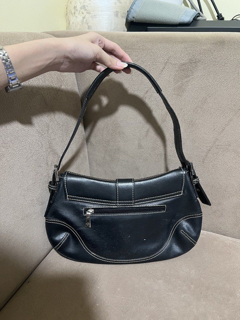 Coach Soho Insp* Shoulder Bag (Category: Shoulder Bags) located in Manila. Submitted by erickalago (Listing ID 1471092836, Image 3). Description: ins.pired only! Hardy Amies brand issue: sign of use sa handle and leather, and onti sa rubber lining. location: pasig san joaquin mod: direct j&t or lala.move.
