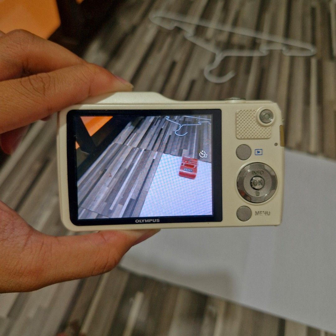(COD AVAILABLE!!!) Olympus VG-170 Working Digicam (Category: Cameras) located in Caloocan City. Submitted by konan_11359 (Listing ID 1470983291, Image 3). Description: (COD AVAILABLE!!!) Olympus VG-170 Working Digicam WHY CHOOSE THIS: ♡ Malakas na Flash ♡ Mabilis mag-focus ♡ Malaking high quality lcd ♡ In auto mode ♡ Malinaw na output ♡ Smooth shutter and zoom ♡ Slim and Compact ♡ Vintage cam feel Condition: Used! More info below! Honest Issues: 