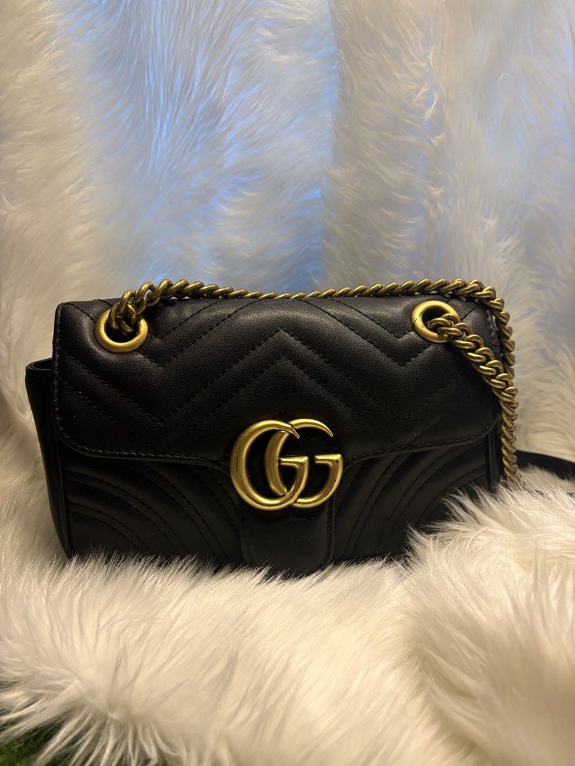 Coded GuCC! Sling bag (Category: Cross-body Bags) located in Davao. Submitted by ememlou17 (Listing ID 1470939969, Image 2). Description: Coded GuCC! Sling bag. Super pretty pa inside and out. Malinis ang loob. Makapal mabigat pati sling. Medium size.