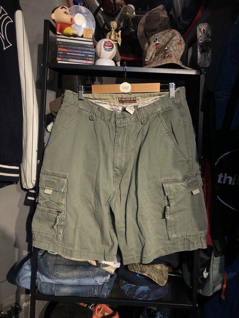COLISEUM ATHLETICS MILITARY CARGO SHORTS (Category: Shorts) located in San Pablo. Submitted by genesisllo24149 (Listing ID 1471017620, Image 2). Description: COLISEUM ATHLETICS MILITARY CARGO SHORTS WAIST -> 34 LENGTH -> 20.5 THIGH -> 15 LEG OPENING -> 13 ISSUE -> MINIMAL HAIRLINE CONDITION -> GOOD DM TO PURCHASE 📥 DISCLAIMER: - Please manage your expectations, posted items are preloved, used & thrifted -Actual color may vary due to lighting -Fl