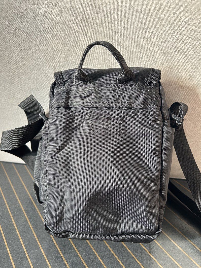 Columbia Black Sling Body Bag (Category: Sling Bags) located in Quezon City. Submitted by jjsurplus_23 (Listing ID 1471007063, Image 3). Description: .