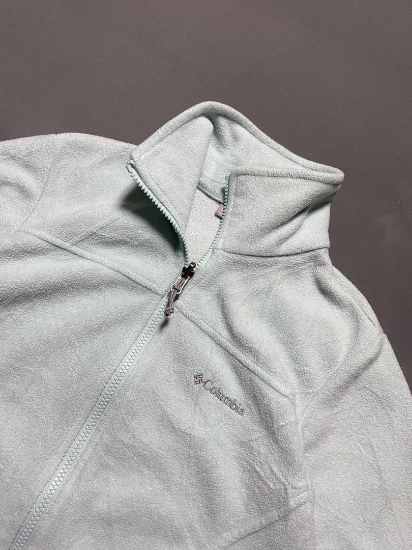 Columbia Fleece Jacket (Category: Coats, Jackets and Outerwear) located in Pasay City. Submitted by thrift.wards (Listing ID 1471039611, Image 3). Description: size: xs on tag (fits small) width: 18 length: 24 no issue.