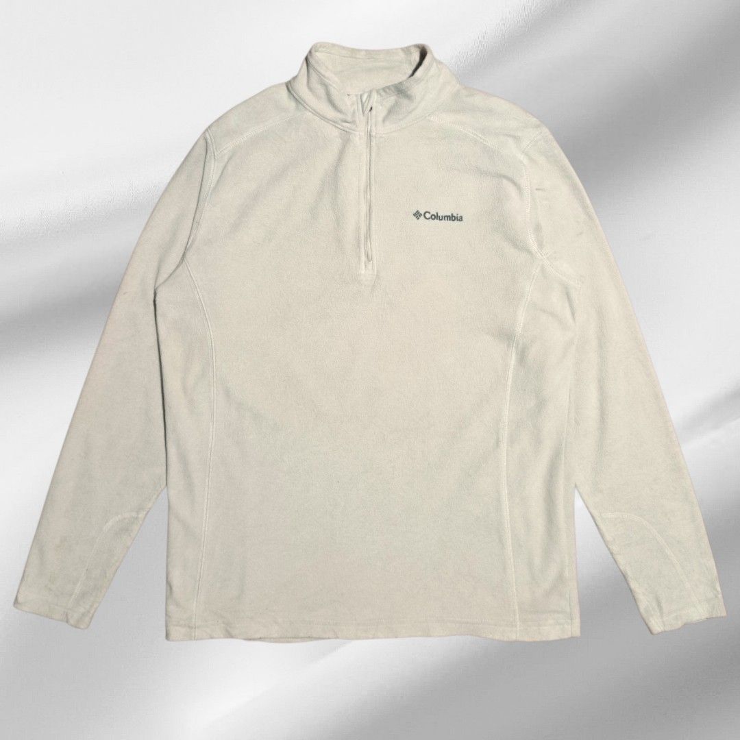 Columbia fleece jacket (Category: Coats, Jackets and Outerwear) located in Cebu City. Submitted by shawnaces (Listing ID 1471084145, Image 1). Description: Columbia fleece Jacket ‎750 ‎Size: Medium ‎W: 21 ‎L: 28 ‎Sleeve length: 25.5 ‎- Polyester materal ‎- Stretchable ‎- Zipper working ‎- Embroidered logo ‎- Color rate 9/10 ‎- Item condition 10/10 ‎- Need wash (washable stain on wrist, just some dirt).