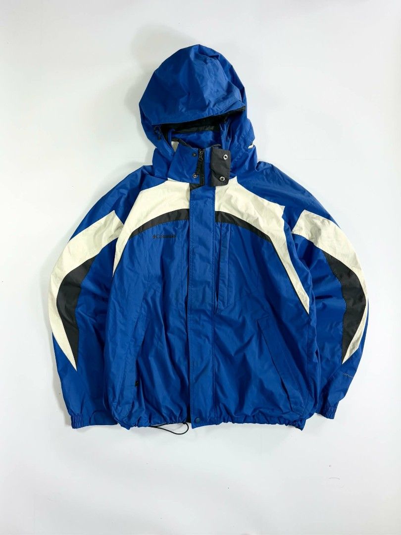 COLUMBIA omni tech jacket dimes (Category: Coats, Jackets and Outerwear) located in Valenzuela. Submitted by veriez_gems (Listing ID 1470973650, Image 1). Description: styleandfly._ columbia omni tech jacket dimes length-28 width-24 color rate-10/10 large to xl issue none better in personal color may vary due to light complete and original conditions -excellent unli vc and vouch for your assurance what u see is what u get mga sir! dm me for more 