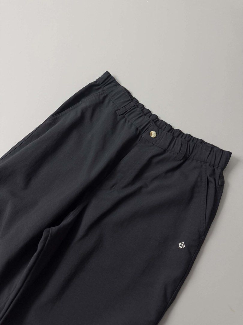 COLUMBIA TREKKING PANTS (Category: Jeans) located in Guagua. Submitted by sweetboyy (Listing ID 1471074808, Image 3). Description: COLUMBIA TREKKING PANTS EXCELLENT CONDITION SIZE LARGE ON TAC DIMES: WAISTLINE 30-32 / LENGTH 38 / LEG OPENING 9.