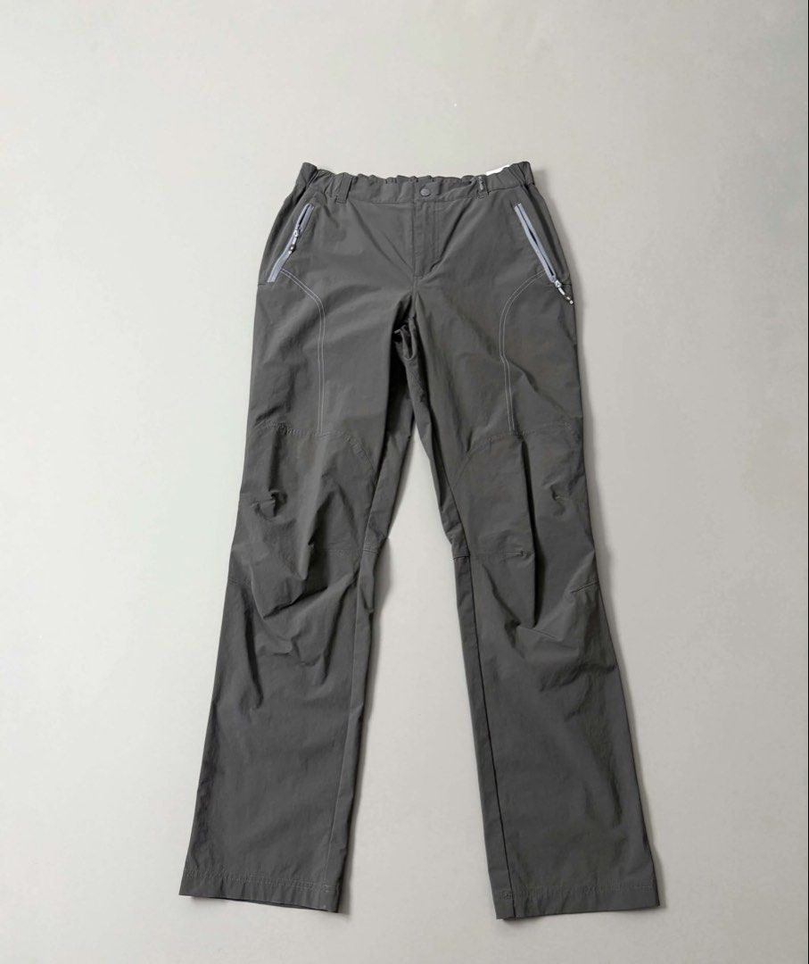 COLUMBIA TREKKING PANTS (Category: Jeans) located in Guagua. Submitted by sweetboyy (Listing ID 1471075021, Image 1). Description: COLUMBIA TREKKING PANTS EXCELLENT CONDITION SIZE LARGE ON TAG DIMES: WAISTLINE 30-34 / LENGTH 40 / LEG OPENING 7.5.