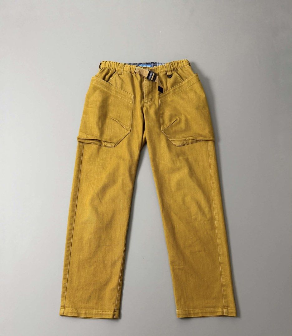 COLUMBIA UTILITY BELT TROUSERS (Category: Jeans) located in Guagua. Submitted by sweetboyy (Listing ID 1471074479, Image 1). Description: COLUMBIA UTILITY BELT TROUSERS EXCELLENT CONDITION SIZE SMALL ON TAG DIMES: WAISTLINE 29-31 / LENGTH 38 / LEG OPENING 7.5.