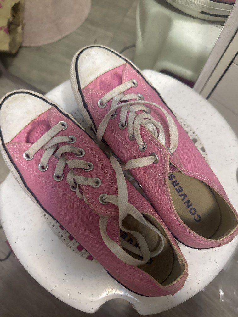 Converse All star - Original! (Category: Sneakers) located in Quezon City. Submitted by rgnineteen (Listing ID 1471088314, Image 1). Description: Original bought this in US! Cute pink color. Konting laba na okay na. Madumi lang tingnan because of the dust sa cabinet..