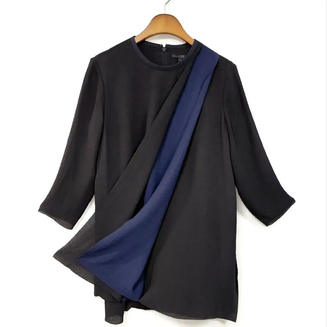 COS blouse (Category: Blouses) located in Rizal. Submitted by vanessa_finds_ (Listing ID 1471082524, Image 1). Description: .