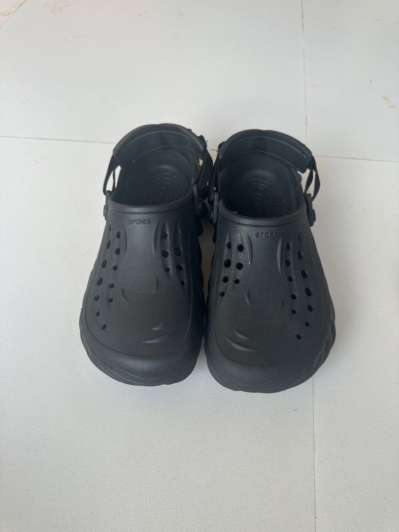 Crocs echo unisex clog - black (Category: Slippers & Slides) located in Angeles City. Submitted by royal_vintage_thriftshop (Listing ID 1470986316, Image 2). Description: Authentic echo unisex clog - black Very good condition Only shoes No box.