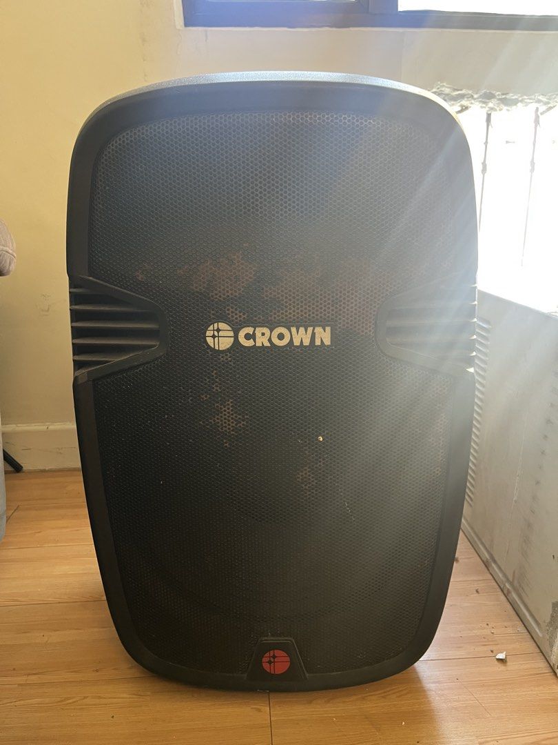 Crown Heavy Duty Speaker (Category: Soundbars, Speakers & Amplifiers) located in Manila. Submitted by ezrapaeste (Listing ID 1470998482, Image 1). Description: Issues: Left wheel broken.